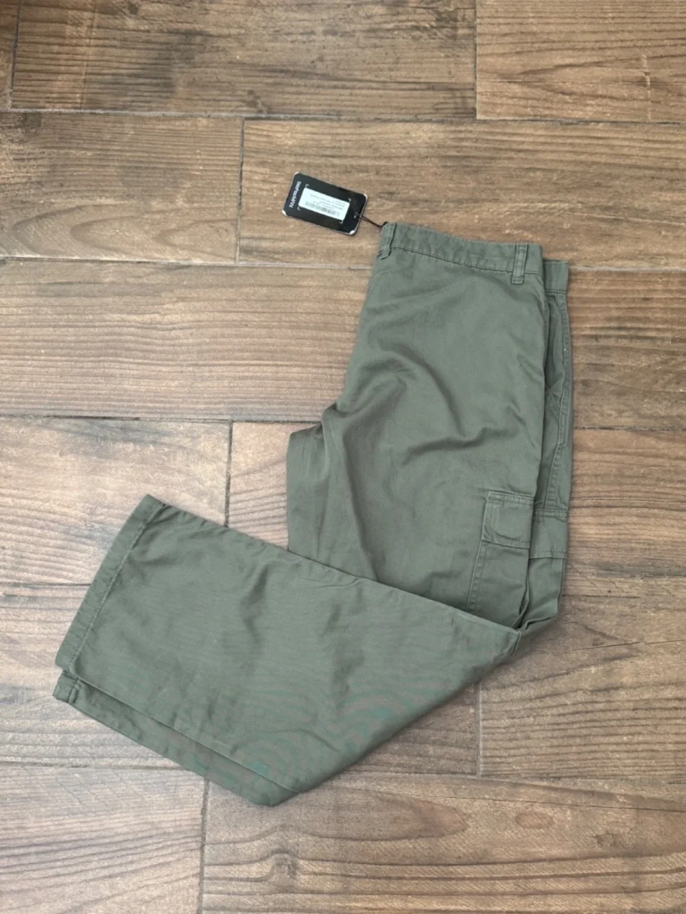 BoohooMAN Olive Green Straight Leg Cargo Pants – NWT Men's XL